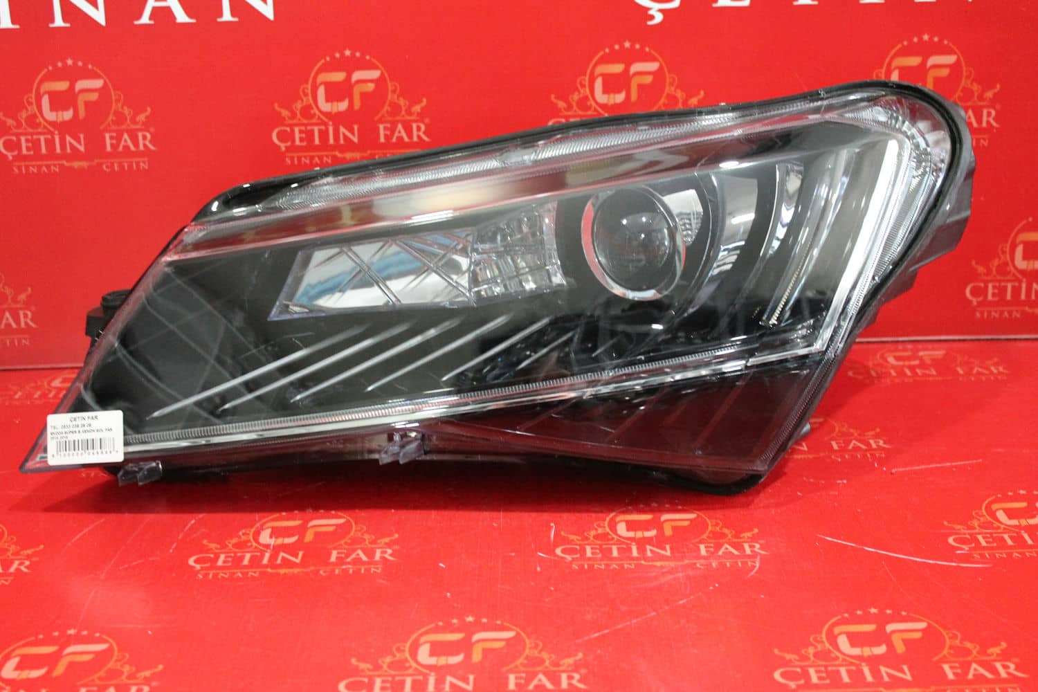Skoda SUPERB SKODA SUPERB XENON SAĞ SOL FAR